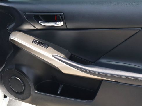 Used 2016 Lexus IS 200t w/ F Sport Package RWD image 16