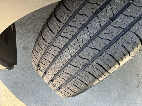 Used 2024 Toyota Grand Highlander Limited image 12