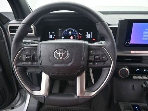 New 2026 Toyota 4Runner SR5 RWD image 5