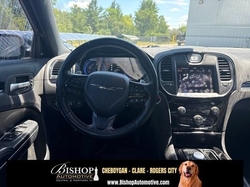 Used 2018 Chrysler 300 S w/ Safetytec Plus Group AWD/4WD image 12