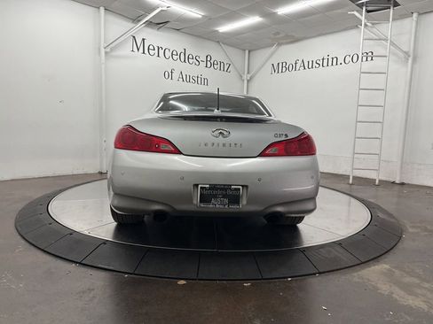 Used 2012 INFINITI G37 Convertible w/ Premium Pkg RWD image 4