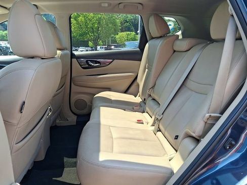Used 2016 Nissan Rogue SL w/ SL Premium Package AWD/4WD image 19