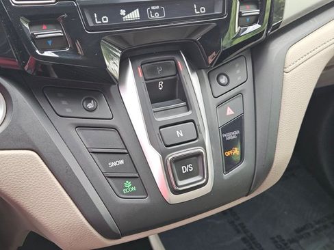 Used 2019 Honda Odyssey EX-L image 17