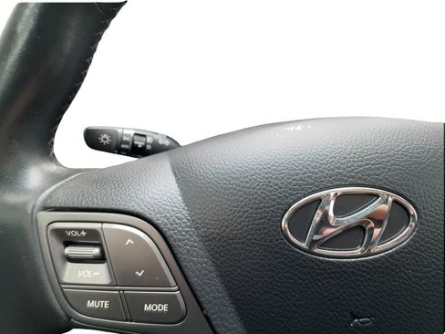 Used 2014 Hyundai Santa Fe Sport w/ Technology Package 04 FWD image 41