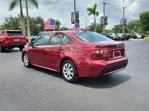 Used 2022 Toyota Corolla LE FWD image 8