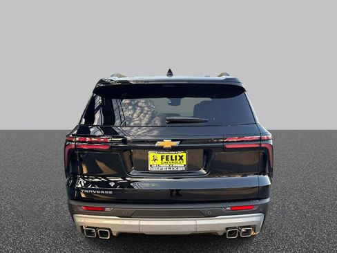 New 2026 Chevrolet Traverse LT w/ Enhanced Driving Package image 3