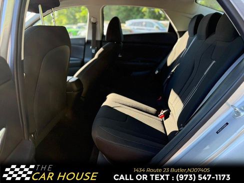 Used 2023 Hyundai Elantra SEL FWD image 16