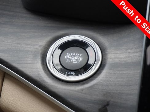 Used 2023 Jeep Grand Cherokee Limited w/ Luxury Tech Group II image 28