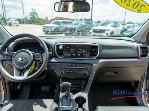 Used 2020 Kia Sportage LX AWD/4WD image 13