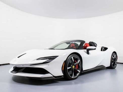 Certified 2023 Ferrari SF90 Spider image 33