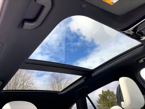 New 2026 Mercedes-Benz GLC 300 GLC 300 image 11