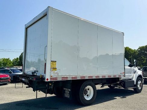 Used 2022 Ford F650 2WD Regular Cab Super Duty image 3
