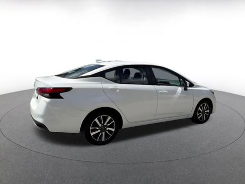 Used 2025 Nissan Versa SV image 14