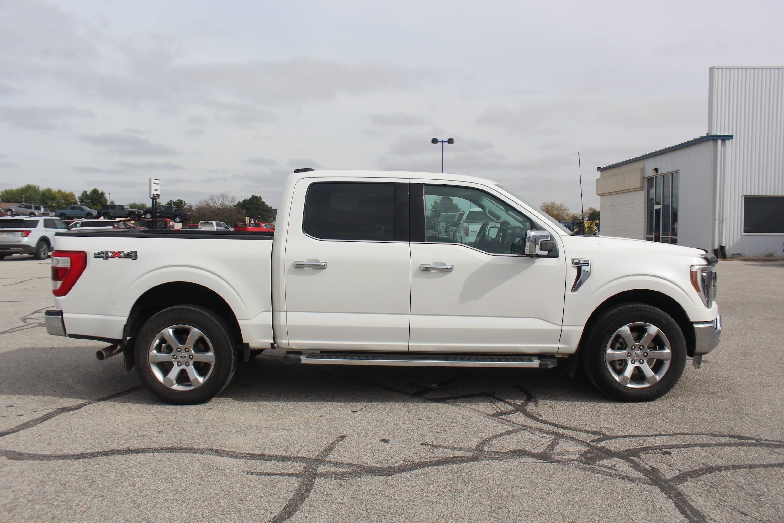 Used 2023 Ford F150 Lariat w/ Equipment Group 502A High AWD/4WD image 8