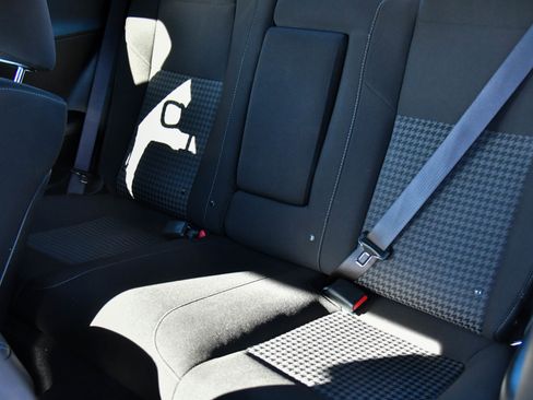 Used 2021 Dodge Challenger R/T image 32