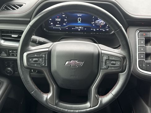 Used 2022 Chevrolet Suburban RST w/ Sport Performance Package image 29