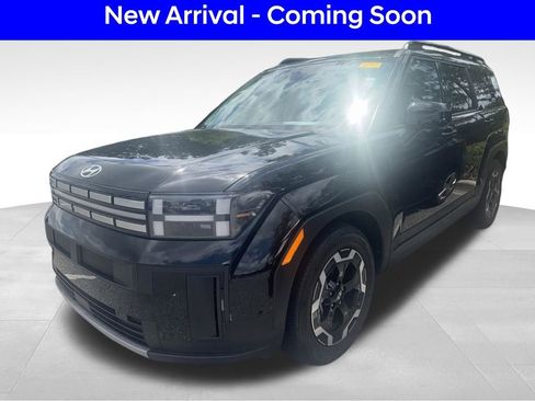 Used 2024 Hyundai Santa Fe SEL FWD image 2