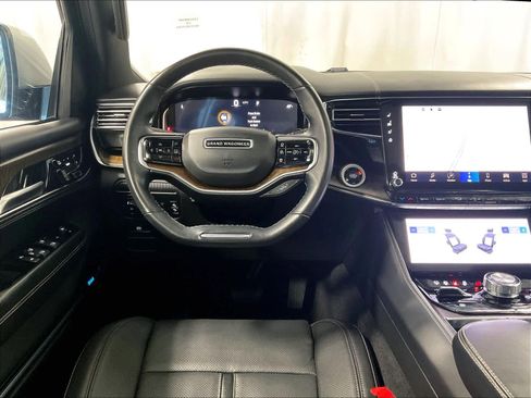 Used 2022 Jeep Grand Wagoneer Series I image 18