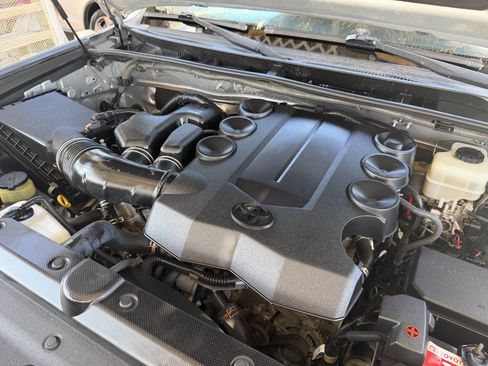 Used 2015 Toyota 4Runner SR5 RWD image 27