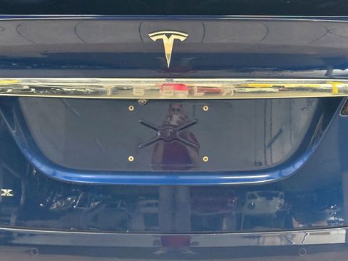 Used 2016 Tesla Model X 75D AWD/4WD image 10