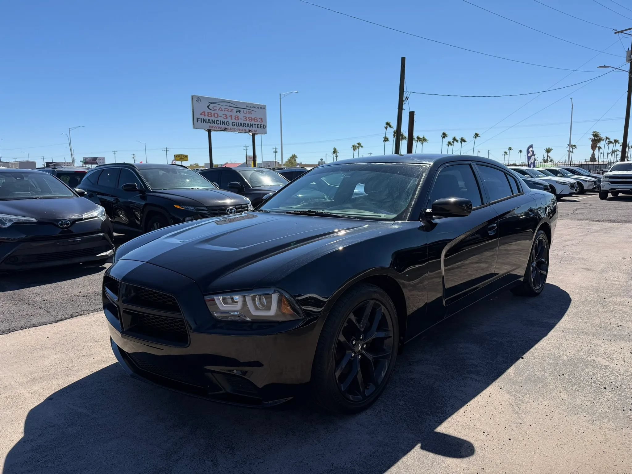 Used 2013 Dodge Charger SE RWD image 3