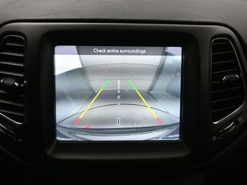 Used 2020 Jeep Compass Trailhawk image 19