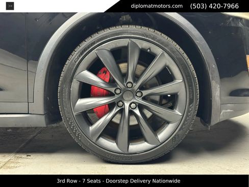 Used 2018 Tesla Model X 100D image 39