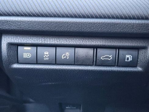 Used 2025 Toyota Camry XLE image 21