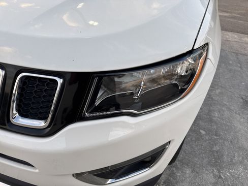 Used 2021 Jeep Compass Limited w/ Sun and Sound Group AWD/4WD image 5