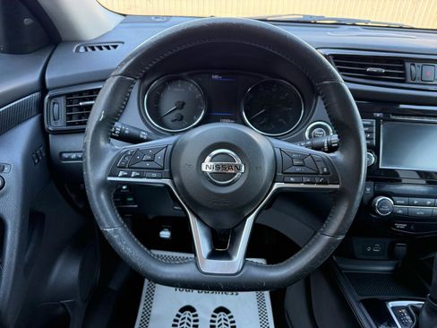 Used 2018 Nissan Rogue SL w/ Premium Package AWD/4WD image 13