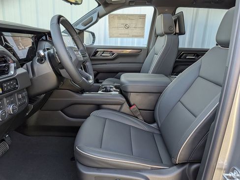 New 2026 GMC Yukon Elevation w/ Elevation Premium Package AWD/4WD image 23