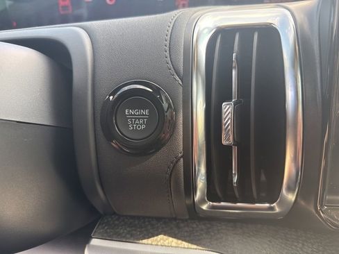 New 2025 Ford Expedition Tremor image 39