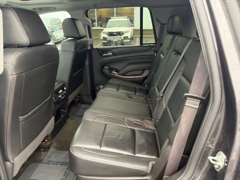 Used 2017 Chevrolet Tahoe LT w/ LT Signature Package image 8