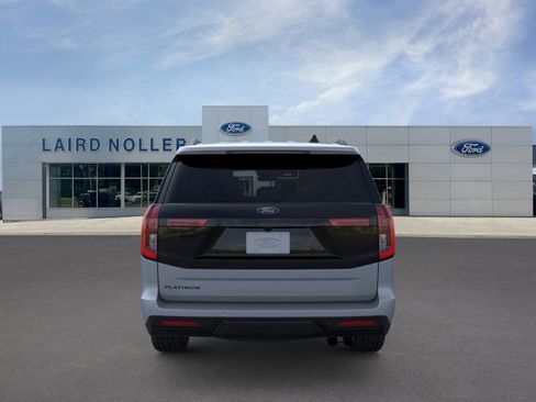 New 2025 Ford Expedition Platinum w/ Stealth Performance Package image 5