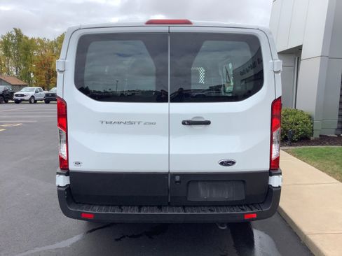 Used 2024 Ford Transit 250 Low Roof w/ Exterior Upgrade Package image 5