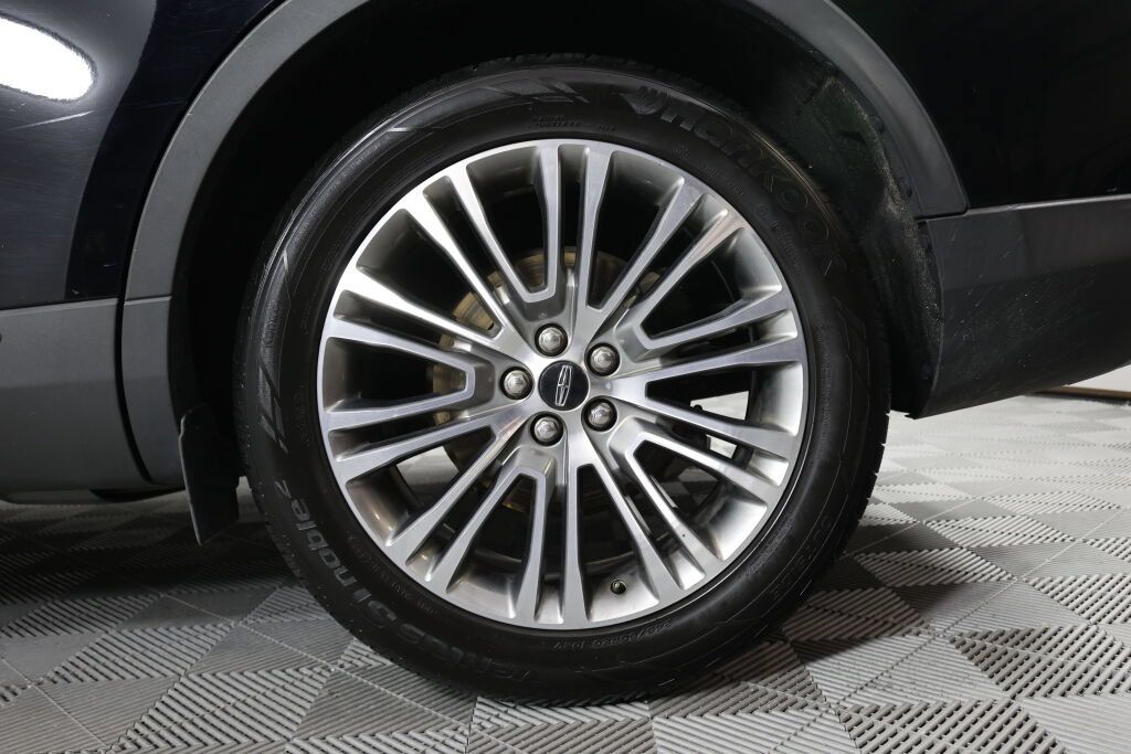 Used 2016 Lincoln MKX Reserve w/ Climate Package FWD image 8