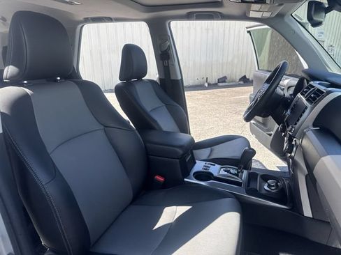 Used 2023 Toyota 4Runner SR5 Premium w/ Moonroof Package AWD/4WD image 10