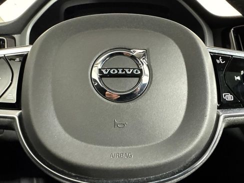 Used 2023 Volvo XC60 B5 Plus AWD/4WD image 35