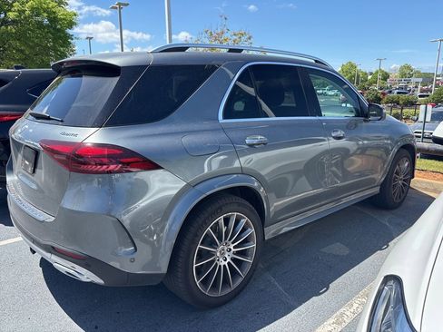 Used 2024 Mercedes-Benz GLE 350 4MATIC image 4
