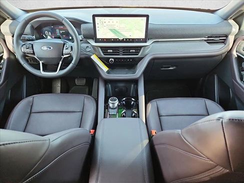 New 2026 Ford Explorer Platinum image 15