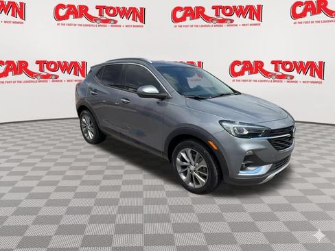 Used 2022 Buick Encore GX Essence w/ Experience Buick Package FWD image 2