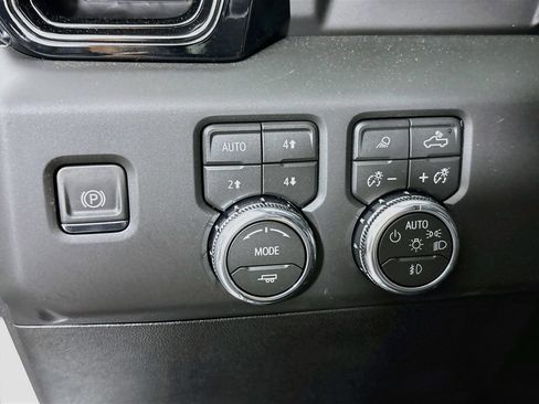 New 2026 GMC Sierra 2500 AT4X AWD/4WD image 10