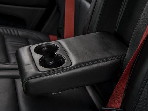 Used 2019 Jeep Grand Cherokee SRT image 36