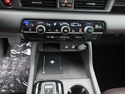 New 2026 Honda Pilot Black Edition image 9