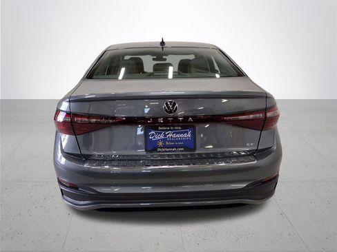 New 2026 Volkswagen Jetta SE image 11