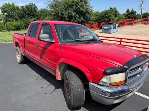 Used 2004 Dodge Dakota SLT w/ PWR Convenience Group RWD image 1