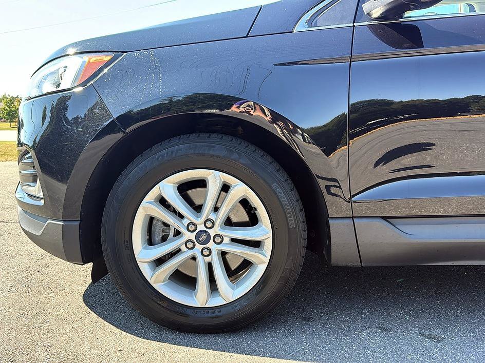 Used 2019 Ford Edge SEL w/ Equipment Group 201A AWD/4WD image 19
