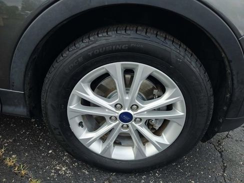 Used 2017 Ford Escape SE FWD image 14
