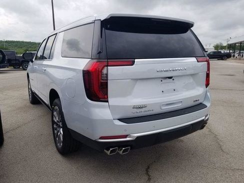 New 2026 GMC Yukon XL Denali w/ Sun & Power Step Package AWD/4WD image 3