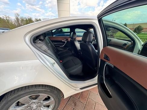 Used 2017 Buick Regal Premium w/ Driver Confidence Package #1 image 6